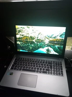 Notebook ASUS i7 GTX 950M - Perfetto per lavoro e gaming leggero. - Immagine 1 di 2