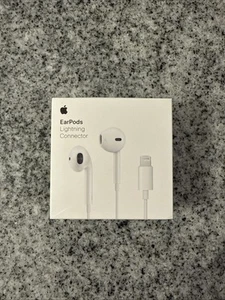 Apple EarPods with Lightning Connector In Ear Canal Headset - White - New In Box - Zdjęcie 1 z 3
