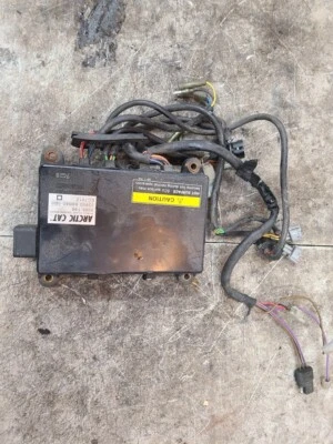 1998 600 cc ZR ARCTIC CAT ECU - SQUARE 3005-196 AT894 — 第 1/4 张图片