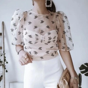 ¡¡NUEVO CON ETIQUETAS!! Blusa Top de Organza Floral ZARA Manga Abullonada Blogger Favorita Romántica Med - Imagen 1 de 21