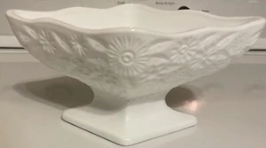 Westmoreland Ananas Blumen Milchglas Standfuß Bonboniere Kompott Vintage - Bild 1 von 5