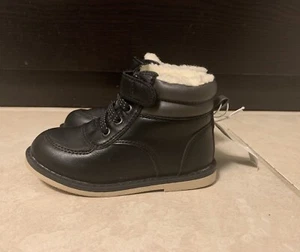 Baby Boots Toddler Old Navy Size 7 NWT Lined Winter Snow Shoes - Picture 1 of 7