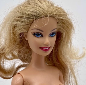 2010 Barbie Fashionistas Swappin Styles Articulated Doll Swap Heads T7410 Mattel - Picture 1 of 13