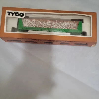 Vtg Tyco HO Scale Green Great Northern Pulpwood Train Car w/ Original Box 334-b - Image 1 of 2