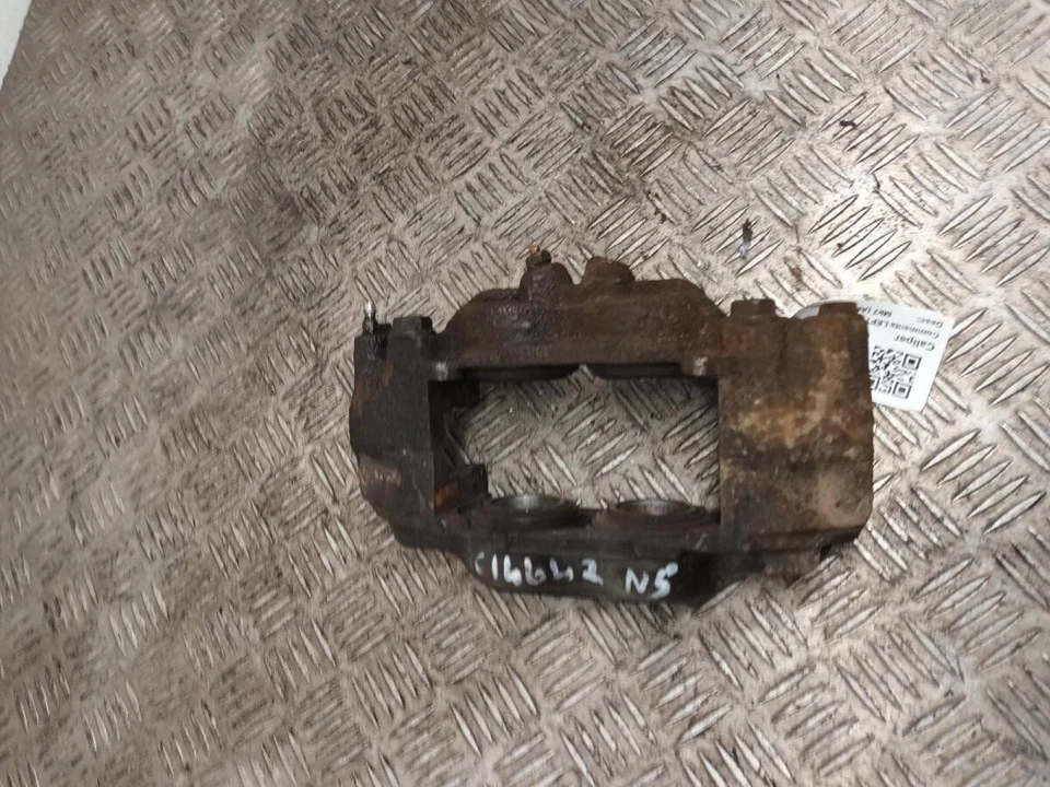 PINZA DELANTERA IZQUIERDA TOYOTA HILUX MK7 4775071010 Foto 1 de 4