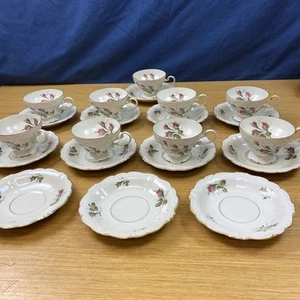 Vintage Rosenthal Moss Rose Pompadour (9 Sets) Footed Cups & Saucers - Germany - Picture 1 of 7