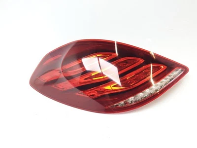 A2229065401 PILOTO TRASERO IZQUIERDO / 103F14451771 / M2240501 / 1254970 PARA ME - Imagen 1 de 4