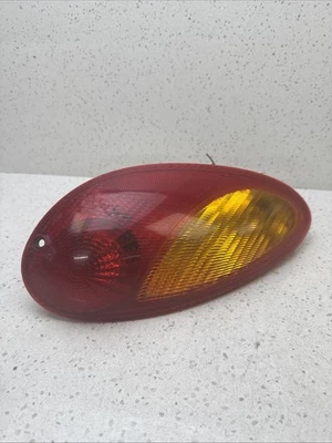 2007 克莱斯勒 PT Cruiser 后左灯原始设备制造商 223009 — 第 1/4 张图片