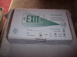 VINTAGE OLD SCHOOL METAL EXIT SIGN...NEW IN BOX - Picture 1 of 11