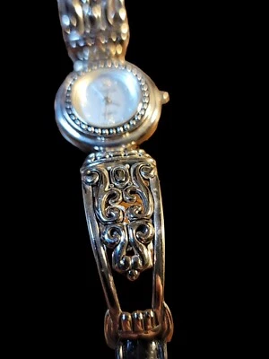 Красивые винтажные женские элитные кварцевые часы Geneva серебристый дизайн кожа - Изображение 1 из 4