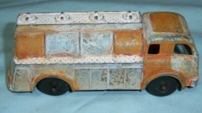 Camión cisterna de gasoil Hubley de colección #406 naranja con tapa blanca de 5" de largo  Foto 1 de 4