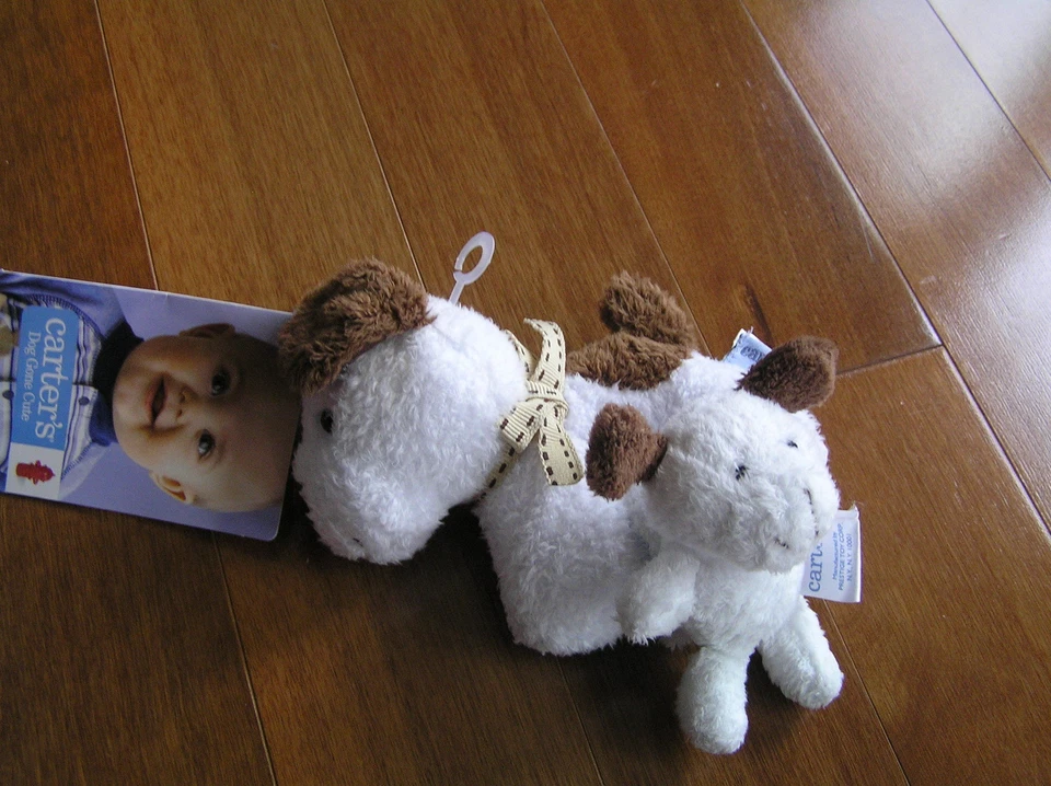 Lindo sonajero de felpa de perro manchado blanco Carter's Dog Gone + sonajero de muñeca NUEVO NUEVO CON ETIQUETAS Foto 1 de 1