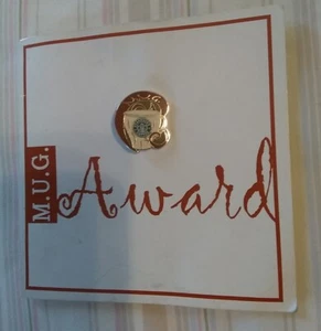 Starbucks M.U.G. Award Apron Pin Unused With Card 2007 Card Shows Wear - Picture 1 of 7