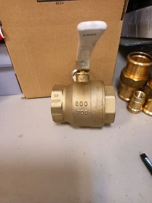 Milwaukee Valve UPBA475B 1-1/4" Full Port FNPT 600WOG - Image 1 of 2