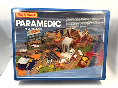1980 MATCHBOX PARAMEDIC Playcase RARE complete - Image 1 of 4