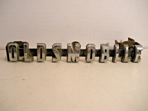 Vintage Oldsmobile Car Truck Emblem Badge Grill Hood Ornament Chrome Original - Picture 1 of 15