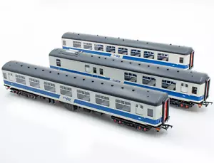 Irish Railway Models IRM1242-NIR-GB3 NIR Coach MK2B Pack 3 (suit Murphy Models) - Picture 1 of 3