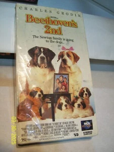 Beethoven's 2nd VHS 1993 Charles Grodin Bonnie Hunt MCA Universal Rated PG Vcr - Picture 1 of 1
