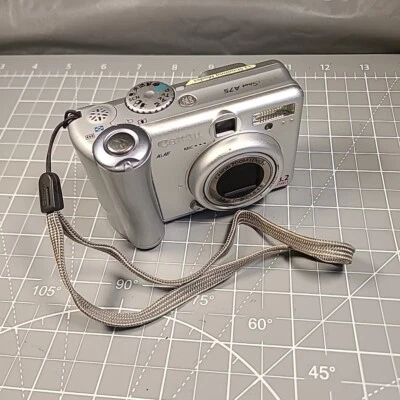 Canon PowerShot A75 Digital Camera 3.2MP 10x Zoom - FOR PARTS (E16 Error) - Image 1 of 4