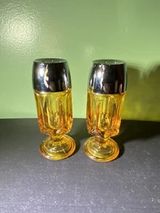 Shaker sale e pepe vintage ambra vetro Indiana corona re impronta pollice - Foto 1 di 4
