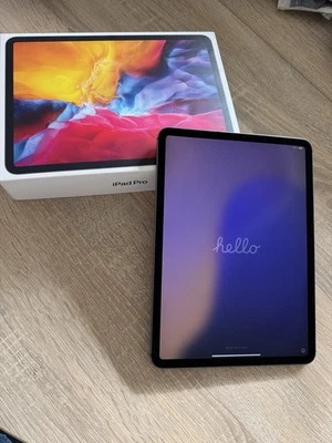 Apple iPad Pro 2. Gen 128GB, Wi-Fi + Cellular, 11 Zoll - Space Grau - Bild 1 von 4
