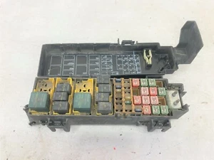 LIBERTY OEM UNDERHOOD ENGINE COMPARTMENT FUSEBOX FUSE RELAY BOX - Foto 1 di 3