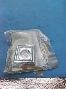 New GM 81-87 Buick Regal Trunk Lid Lock Bezel Shield Medallion Emblem 10107534 - Bild 1 von 2