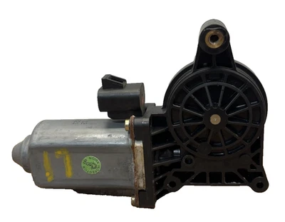 Мотор переднего левого стеклоподъемника 00 01 02 03 04 05 06 GMC YUKON XL 1500 LH - Изображение 1 из 4