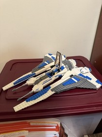 LEGO Star Wars: Pre Vizsla's Mandalorian Fighter (9525) SHIP ONLY