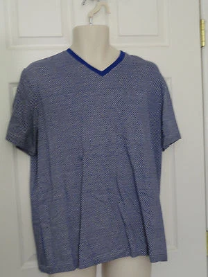 CAMISETA AUTÉNTICA DE SEAN JOHN NUEVA CON ETIQUETAS TALLA MEDIANA PRECIO DE VENTA SUGERIDO POR EL FABRICANTE 39,50 $ Foto 1 de 2