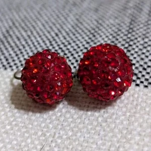 Vintage Red Austrian Crystal Ruby Red Diamante Stud Ball Earrings Clip On - Picture 1 of 5