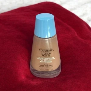 Covergirl Clean Matte Liquid Foundation Deep Golden 570 Oil Control Face Makeup - Picture 1 of 13