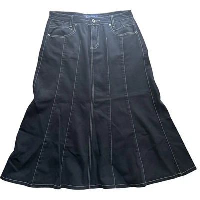 Falda grunge negra mediana larga Baccini para mujer Foto 1 de 4