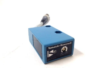 Yamatake Honeywell FE7C-DA6VP-CN01 PhotoElectric Control FE7C Sensor - Picture 1 of 3