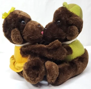 Dakin Hugging Gorillas Plush Couple Set Vintage 1980 Monkey 8" Stuffed Animals - Picture 1 of 20