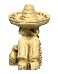 Mini esculturas de resina de arte popular mexicano vintage de menos de 3 1/2 pulgadas de alto - Imagen 1 de 6