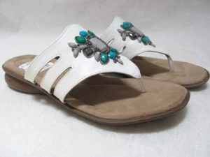 NATURALIZER JANNA WHITE JEWELED COMFORT THONG SANDALS SIZE 10W - NEW - Picture 1 of 4