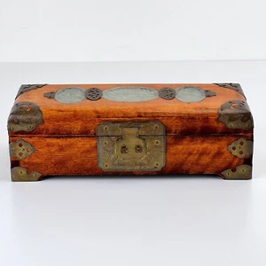 Vtg Wood Jewelry Box Asian Design Carved Jade Inlay Brass Hardware & Accents - Picture 1 of 16