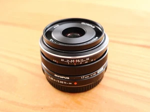 Olympus M.Zuiko Digital 17mm f/1.8 Micro Four Thirds System Lens Black  - Picture 1 of 11