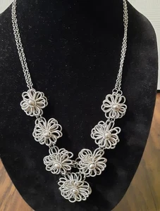 Silvertone Coiled Wire Floral Bib Statement Necklace~26"+Extension~ Versatile  - Picture 1 of 8