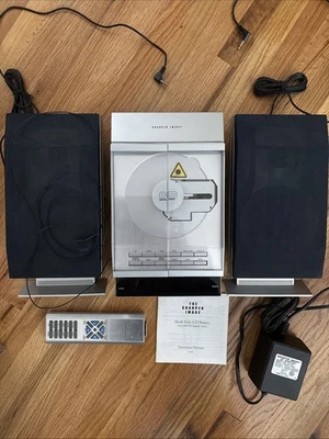 Sharper Image Sleek Solo CD Stereo (So330) Vintage 2002 - Image 1 of 4