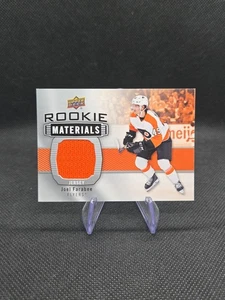 Maglia 19-20 UD Serie 2 Hockey Rookie Materials RM-JF Joel Farabee - Foto 1 di 3