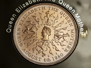 1980 Queen Mother 80th Birthday Commemorative Crown Coin in NatWest Pack - Picture 1 of 4