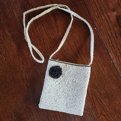 Vintage Beaded Purse Crossbody White Black Flower Coquette Retro Boho Hippie - Image 1 of 4