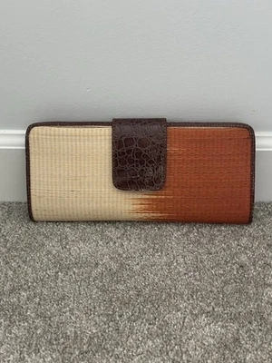 Le Sac for Kultura Ombré Summer Clutch Purse – Philippines - Image 1 of 4