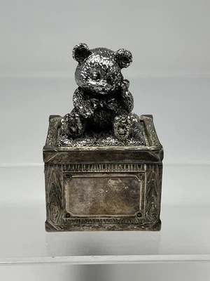 Caja de anillo de baratija de recuerdo de oso de peluche enchapado en plata Morgan vintage de 2,5" de alto Foto 1 de 4