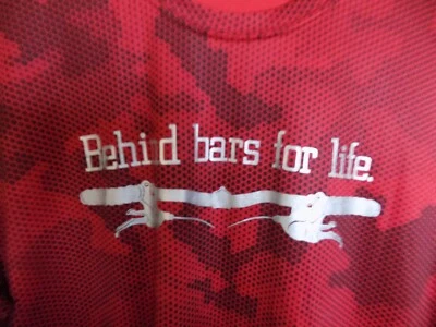 Camiseta de ciclismo Sport-Tek para hombre talla S Negro/rojo efecto camuflaje Behind Bars for Life Foto 1 de 4