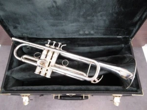 YAMAHA Trumpet Xeno YTR8335RG #679199 - Picture 1 of 13