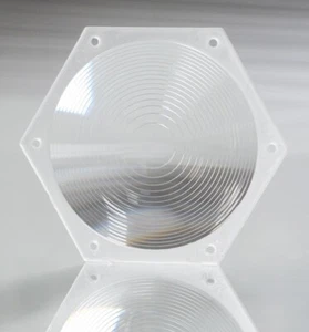 Espejo concentrador de lente Fresnel asférico hexagonal retícula de polietileno transparente - Imagen 1 de 6