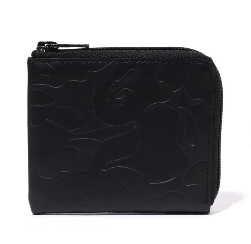 2024 SS A BATHNIG APE Men's Goods SOLID CAMO LEATHER WALLET #3 Black 1K30190013 - Image 1 of 4